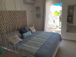Acozy Nice Studio Palm Beach,wifi Free,beach Close