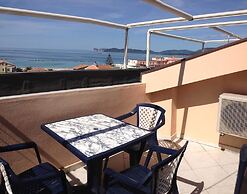 Champagne Apatment With Sea View