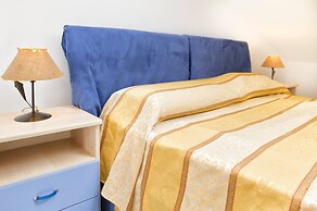 Champagne Apatment With Sea View