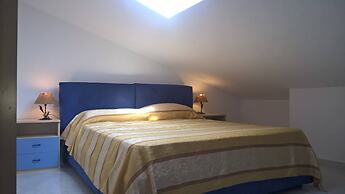 Champagne Apatment With Sea View