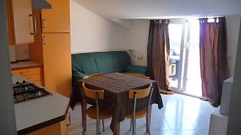 Champagne Apatment With Sea View