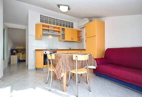 Champagne Apatment With Sea View