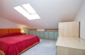 Emerald Apartment With Sea View