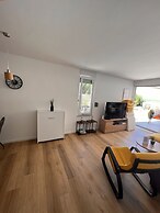 Sunshine Deluxe 80m2 Apartment With Pool, 50 m2 Garden Lounge and Outd