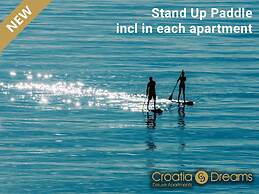 Sunshine Deluxe 80m2 Apartment With Pool, 50 m2 Garden Lounge and Outd