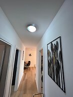 Sunshine Deluxe 80m2 Apartment With Pool, 50 m2 Garden Lounge and Outd