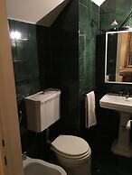 Room in Apartment - Room With Private Bathroom In Bologna In The Cente