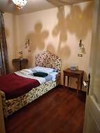 Room in Apartment - Room With Private Bathroom In Bologna In The Cente