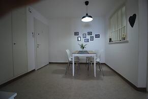 Casa Schilling- 2,5 Rooms With Balcony Near Hospital, University