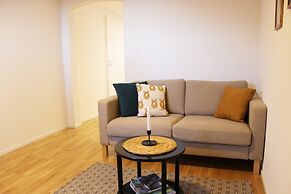 Completely Renovated Apartment Near the Train Station and the Center