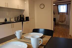 Completely Renovated Apartment Near the Train Station and the Center