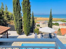 Spacious Luxury Private Sea View Villa