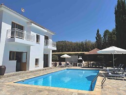 Spacious Luxury Private Sea View Villa