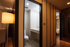 2A - No Impact From Earthquake 2 Bedrooms 2,5 Bathrooms in Central Ban