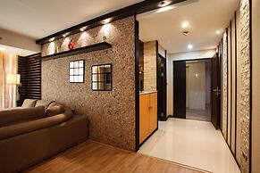 2A - No Impact From Earthquake 2 Bedrooms 2,5 Bathrooms in Central Ban