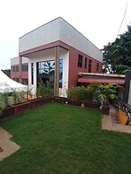 Stusky Lark Mini Hotel Seeta