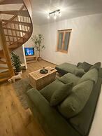 Soothing Holiday Home Green Life
