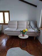 Soothing Holiday Home Green Life