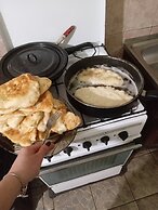 Room in Guest Room - Cozy Rural Retreat in Roşia Montana