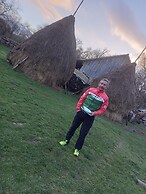 Room in Guest Room - Cozy Rural Retreat in Roşia Montana