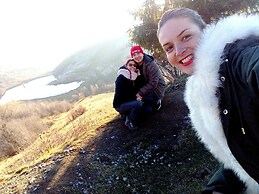 Room in Guest Room - Cozy Rural Retreat in Roşia Montana