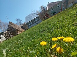 Room in Guest Room - Cozy Rural Retreat in Roşia Montana