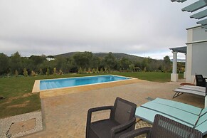 Semi-detached Villa With Pool In Rural Setting