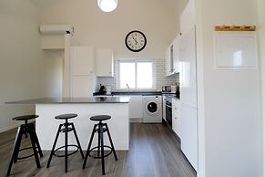 Semi-detached Villa With Pool In Rural Setting