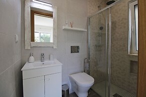 Semi-detached Villa With Pool In Rural Setting