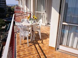 Three-room Apartment in Residence With Sea View by Beahost Rentals