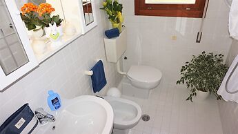 Bright Flat in the Center of Lignano Pineta