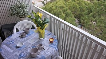 Bright Flat in the Center of Lignano Pineta