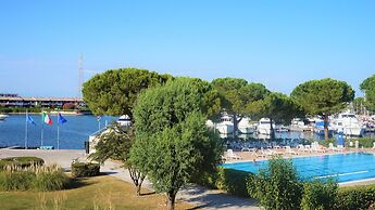 Lovely Studio With Terrace in Lignano