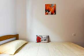 Nearby Beach, Modern Apartment Arena