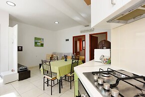 Modern Apartment Arena Near the Beach Jaz