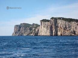 Modern Apartment Arena Near the Beach Jaz