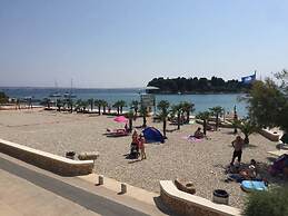 Modern Apartment Arena Near the Beach Jaz