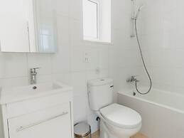 Sanders White Mountains - Bright Villa With Pool