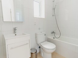 Sanders White Mountains - Bright Villa With Pool