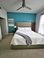 2 Two King Bed Buckhead Condo