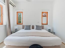 Sanders White Mountains - Perfect villa With Pool