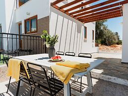 Sanders White Mountains - Ideal Villa With Pool