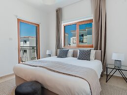 Sanders White Mountains - Ideal Villa With Pool