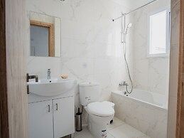 Sanders White Mountains - Lovely villa With Pool