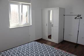 Family Holiday House Orange Spirit