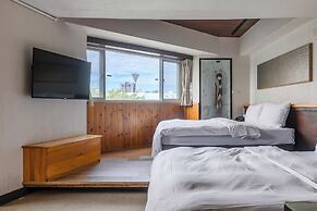CHECK inn Express Taichung Feng Chia