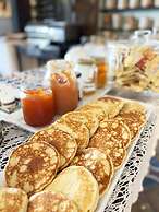 Aeneas' Landing Resort