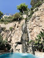 Aeneas' Landing Resort