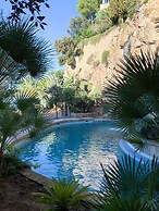 Aeneas' Landing Resort