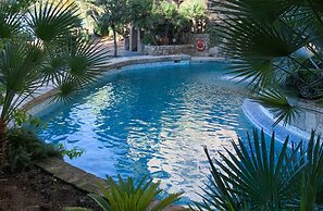 Aeneas' Landing Resort